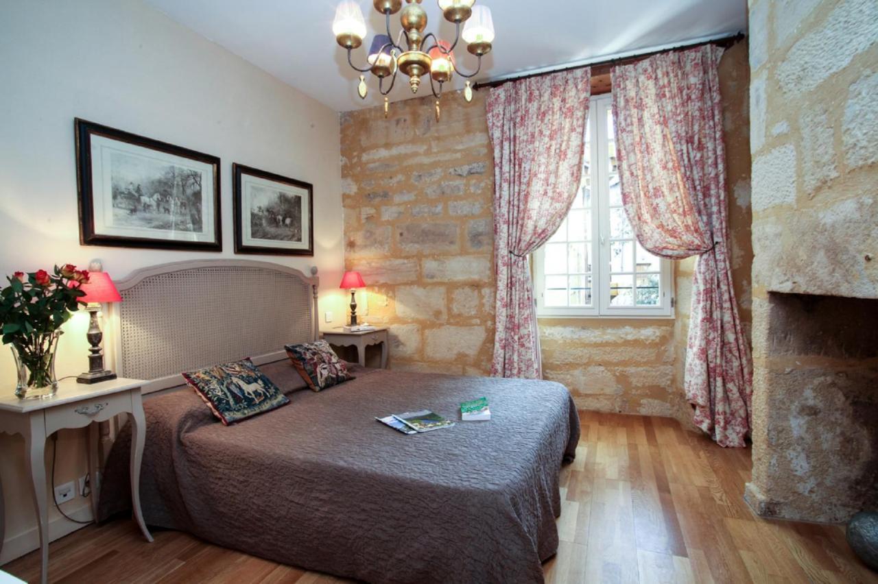 In Sarlat Luxury Rentals, Medieval Center - Maison Fenelon Exterior photo